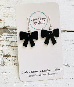 Bow Earrings: Black