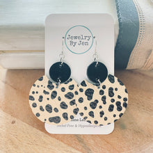 Load image into Gallery viewer, CLEARANCE: Luna Earrings