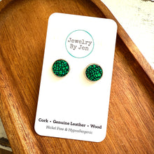 Load image into Gallery viewer, Stud Earrings: Cracked Ice Green