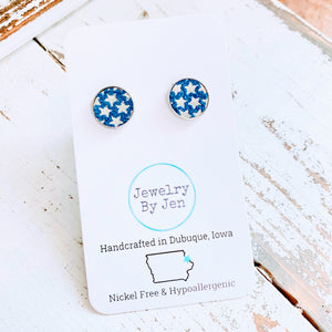 Stud Earrings: Silver Stars on Blue